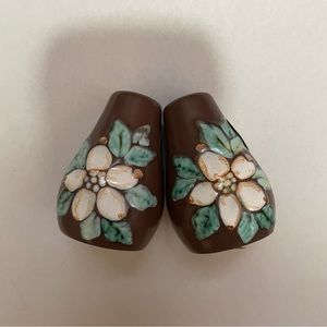 Vintage ceramic brown salt & pepper shakers floral design made in Canada